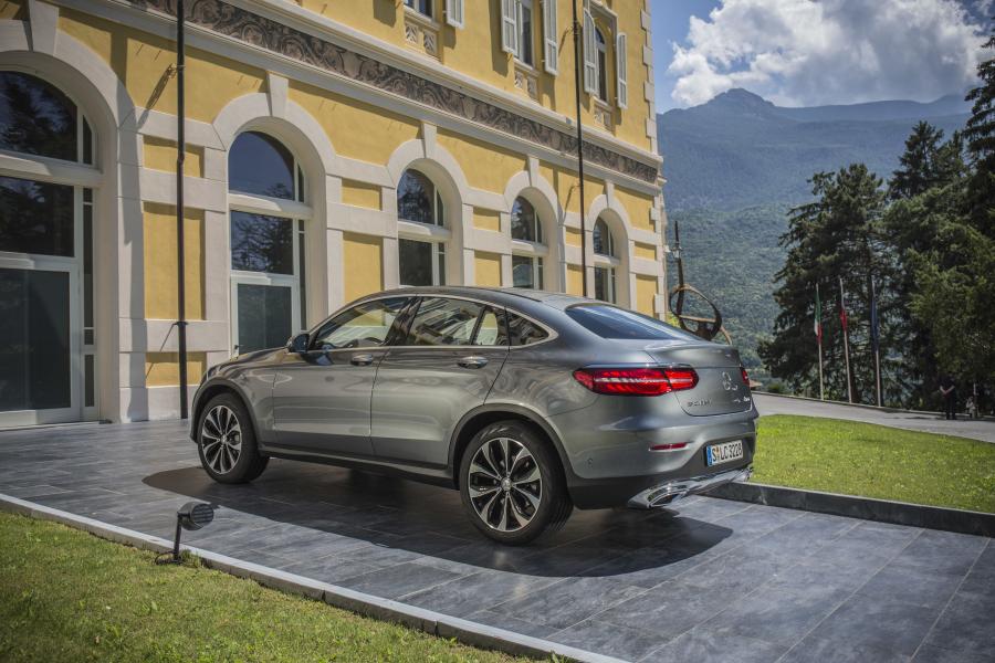  Mercedes-Benz GLC250 d 4Matic Coupe 2016 года  (фото 3 из 11)